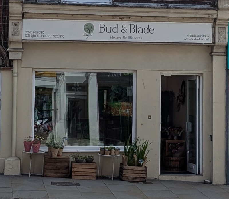 Bud & Blade